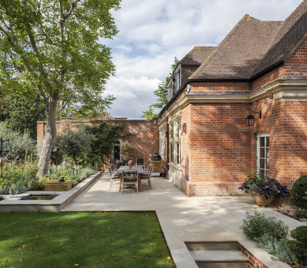 The Grove Garden courtyard