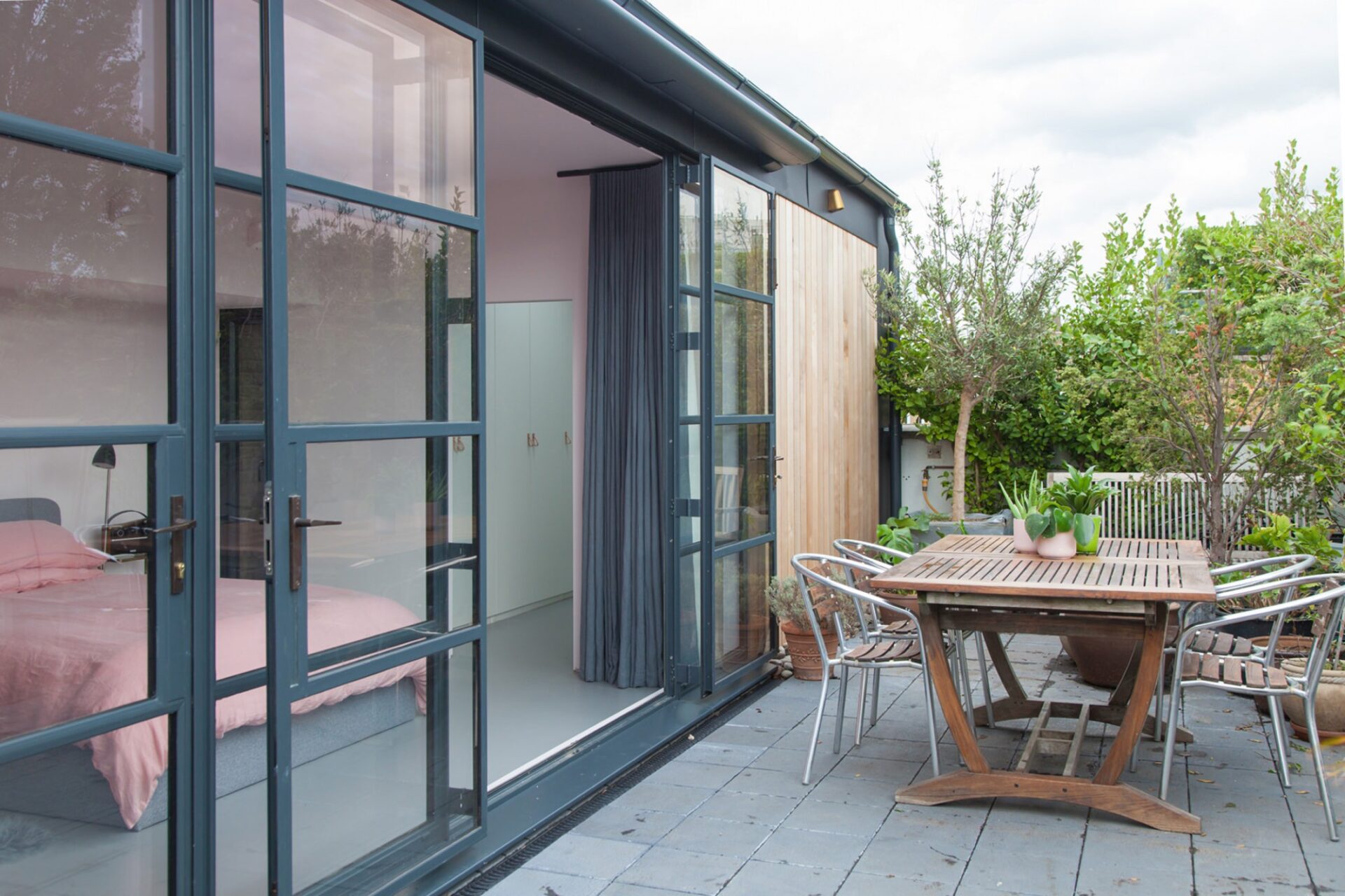 Arlington-Avenue-garden