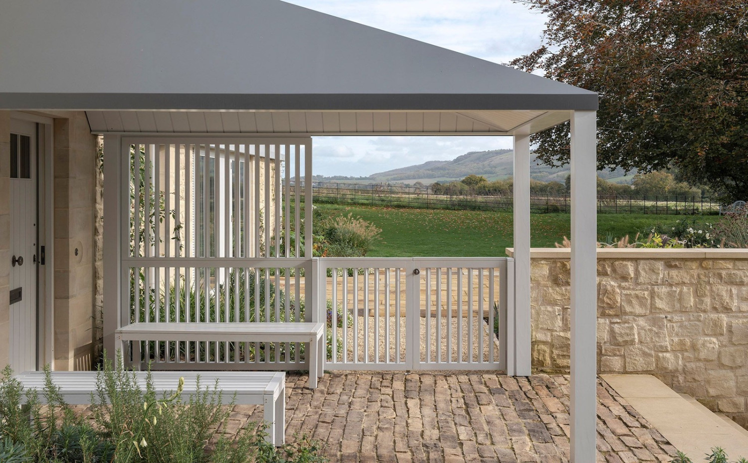 Contemporary-Farmhouse-entrance-detail-architecture-South-Downs-National-Park_