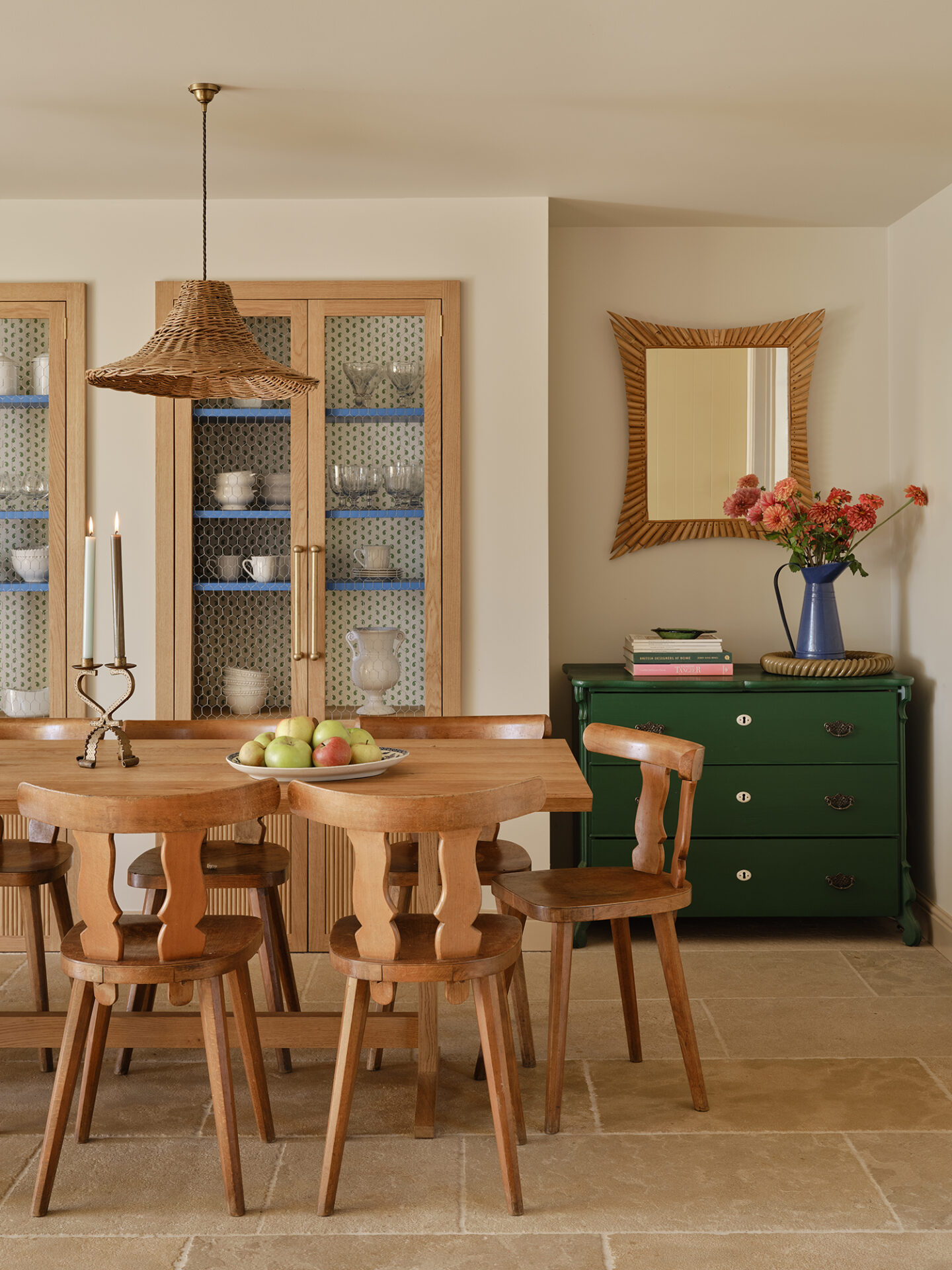 Internal lounge privett