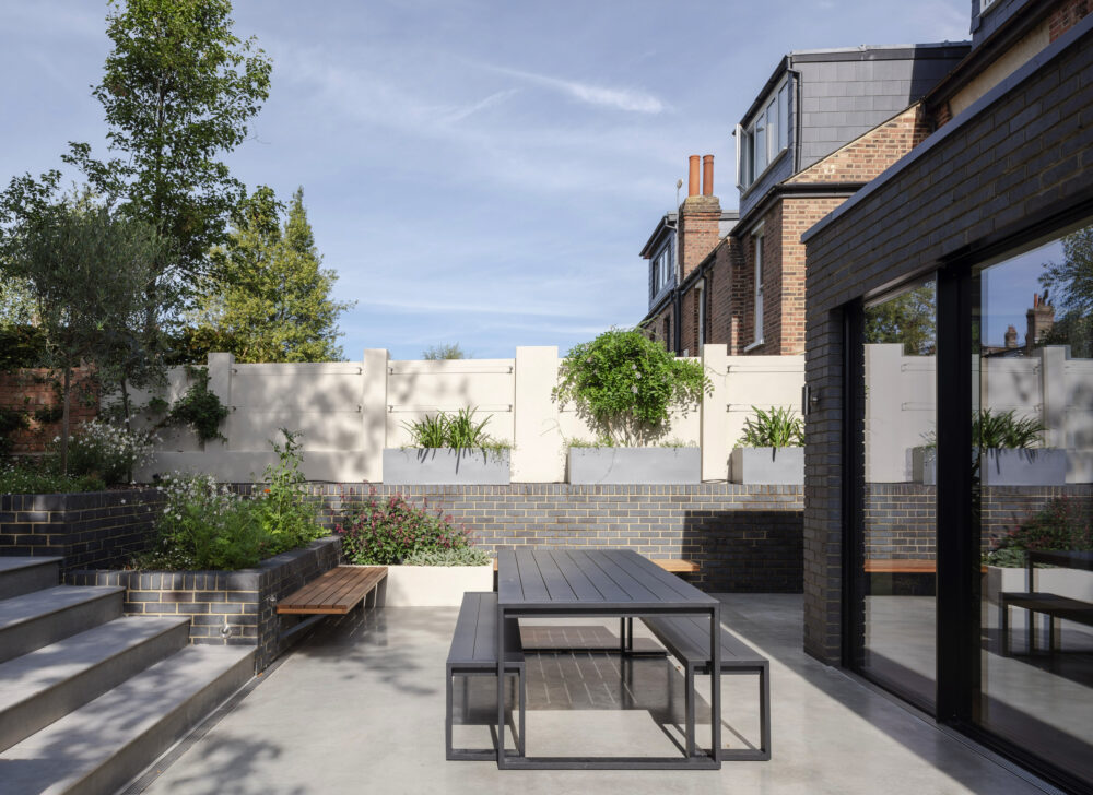 Wellfield-Ave-garden